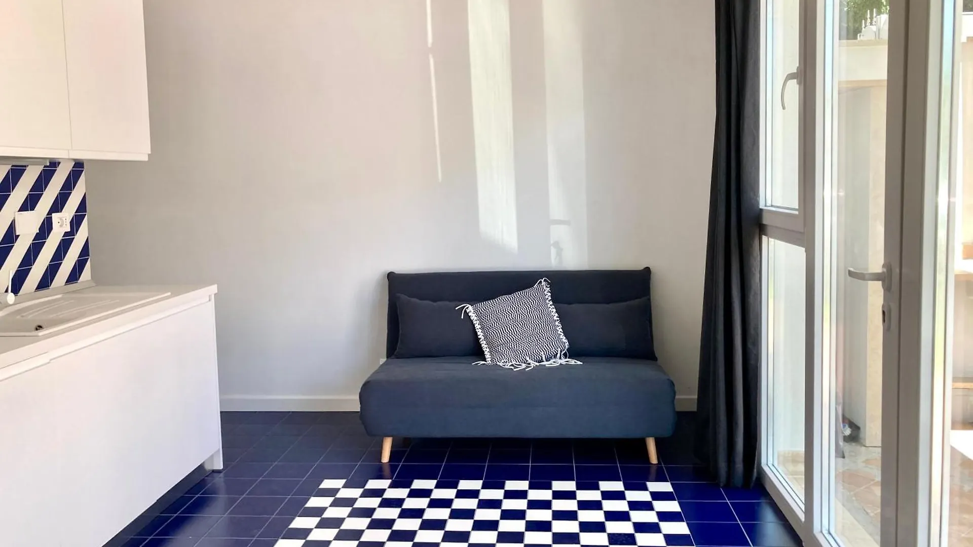 Maison Blue Con Patio Fregenae Apartment